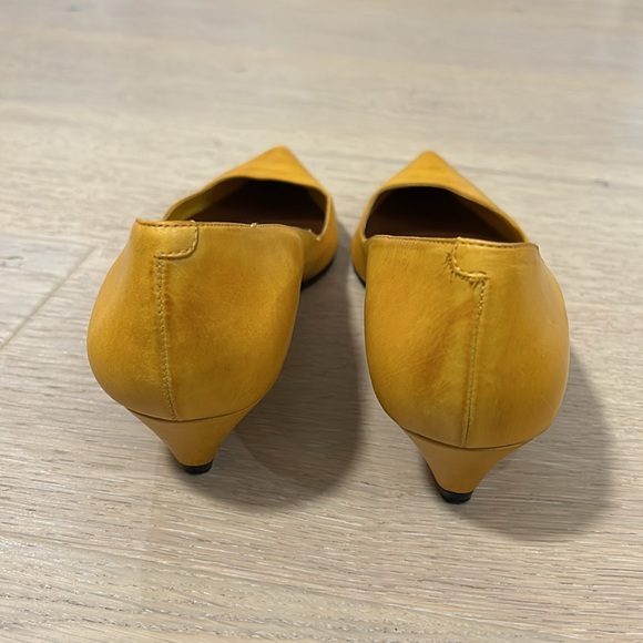 Luichiny Women’s Size 9 Kitten Heals - Picture 4 of 7